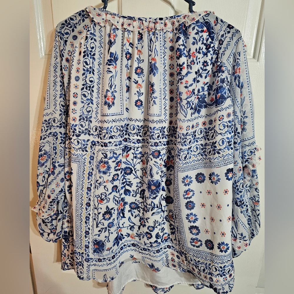 Cato Women 26/28W Plus Size Boho Floral Peasant Blouse Blue White Ruffle Flowy - Picture 3 of 7